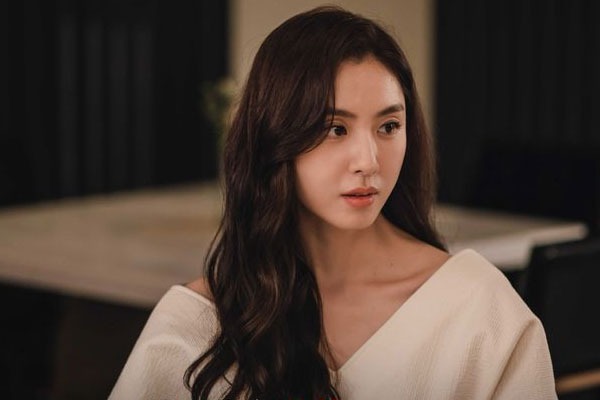 Tôi lạc lõng như trai độc thân, con gái học lớp 5 vợ vẫn kiên quyết ngủ cùng