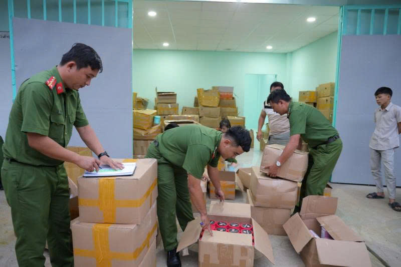 Tây Ninh Phá đường dây sản xuất tiêu thụ mỹ phẩm giả bằng hóa chất quy mô lớn