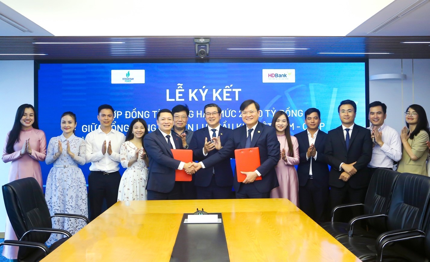 HDBank ký kết hạn mức tín dụng 2.000 tỷ đồng với PV Power, thúc đẩy chuyển đổi năng lượng bền vững