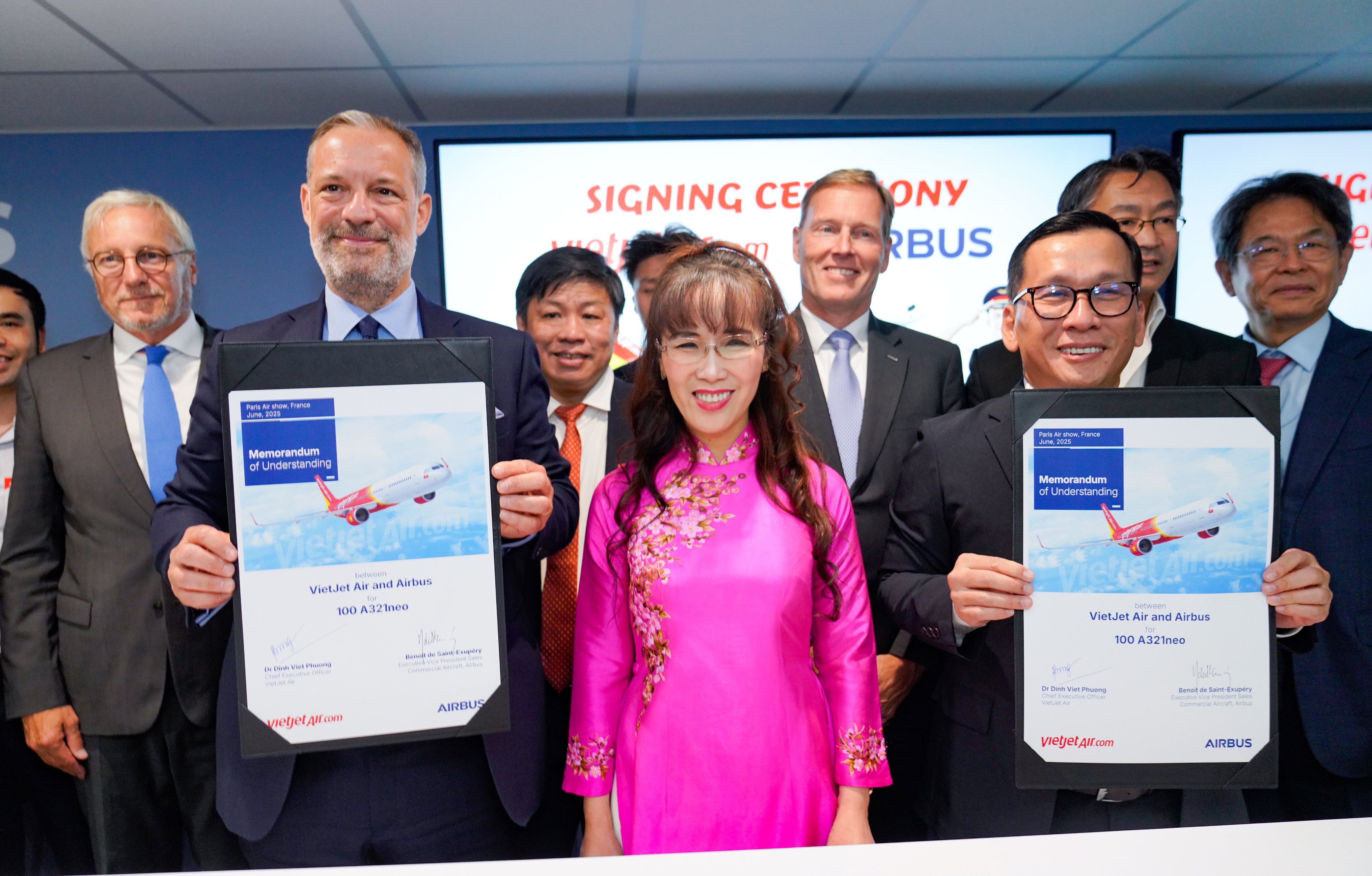 Vietjet đặt hàng mới 100 máy bay A320 A321neo