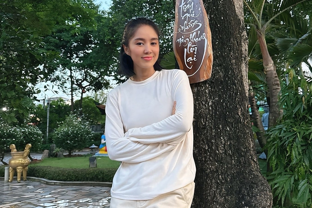 Dòng trạng thái gây chú ý của Lê Phương giữa ồn ào gia đình cố diễn viên Quý Bình