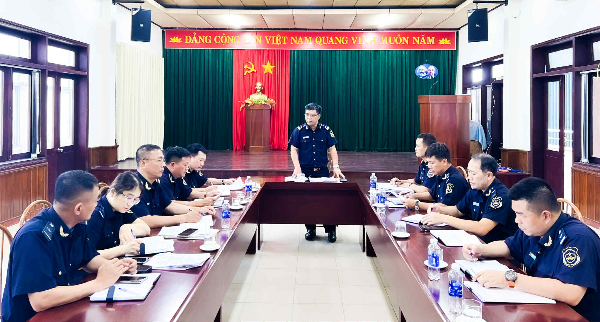 Hải quan vào cuộc mạnh mẽ, bóc gỡ hàng loạt vụ buôn lậu miền Trung