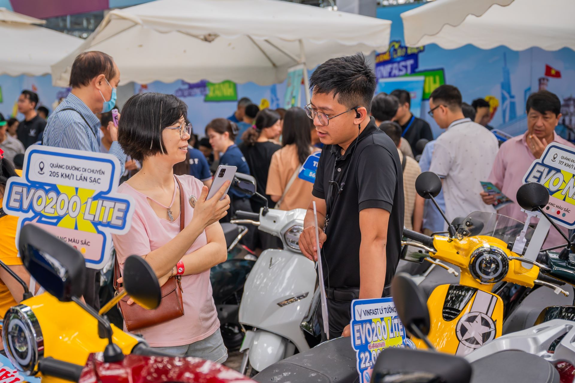 Chỉ phải bỏ ra ít tiền để mua xe máy điện VinFast, người dùng chia sẻ ‘Hãng định giá xe cũ cao, chính sách bán hàng hấp dẫn’