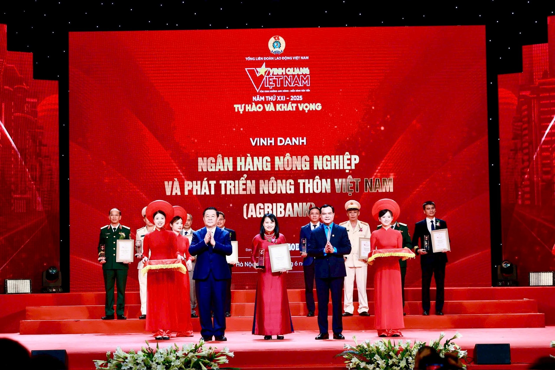 Agribank - Vị thế trụ cột trong sự nghiệp phát triển “tam nông”