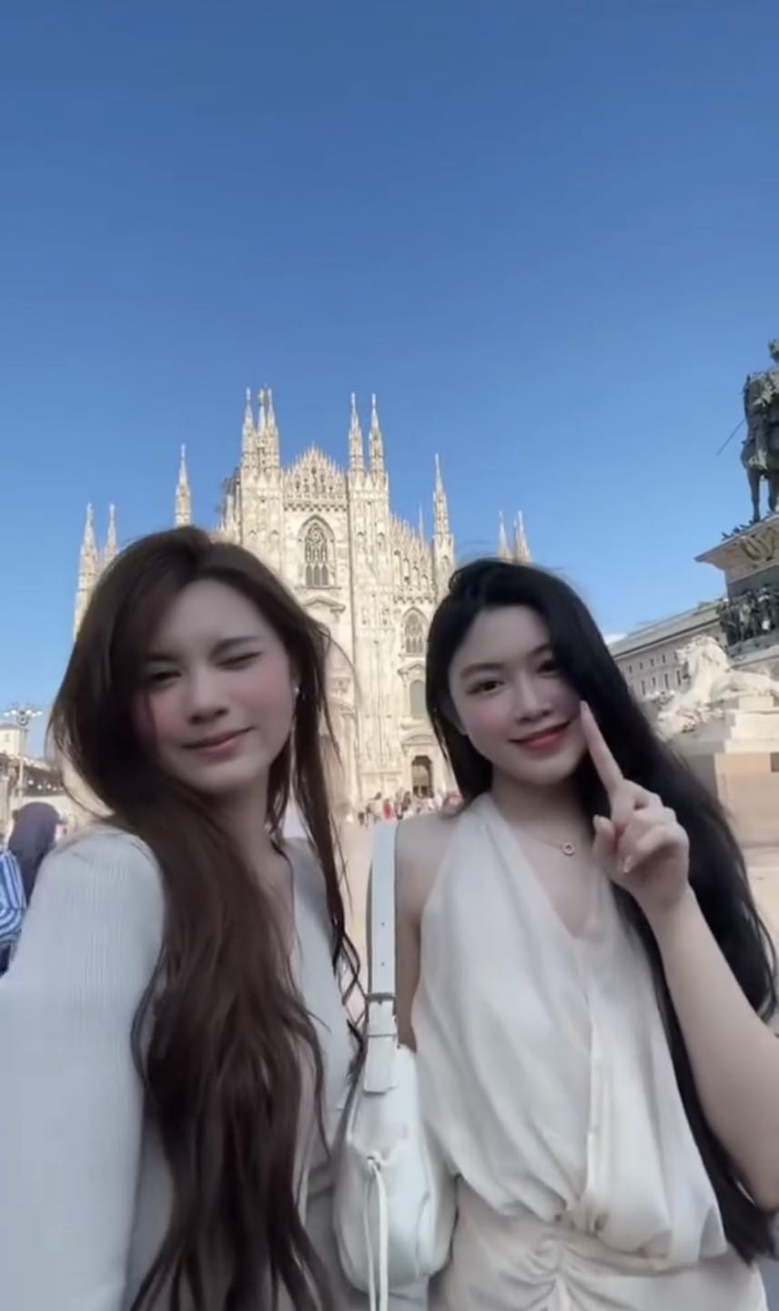 2 con gái MC Quyền Linh chung khung hình, nhan sắc bộ đôi chị em bùng nổ MXH