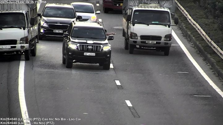 Khởi tố một giám đốc doanh nghiệp dùng xe rượt đuổi, chặn xe trên cao tốc Nội Bài - Lào Cai
