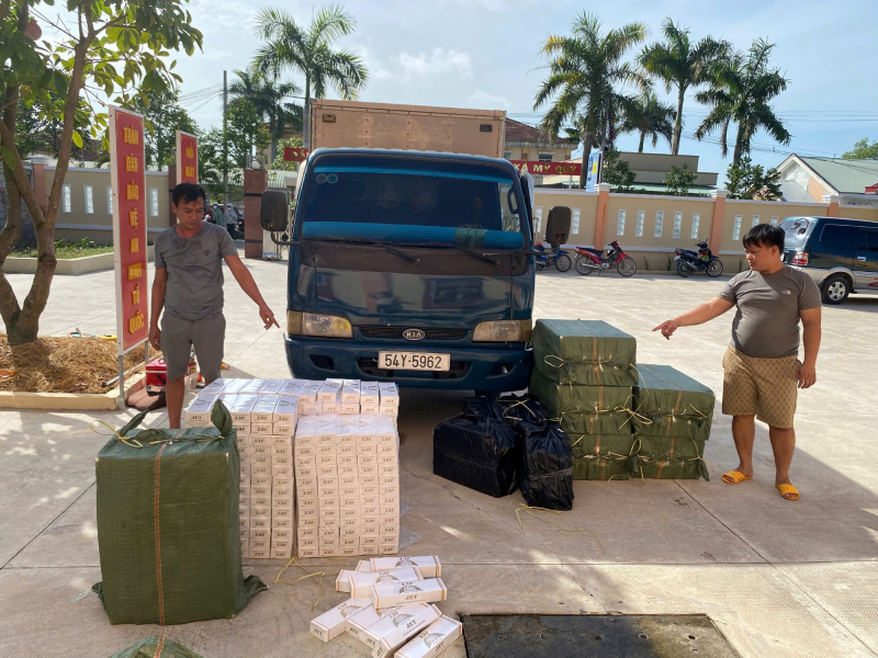 Tây Ninh Phát hiện gần 10.000 gói thuốc lá lậu