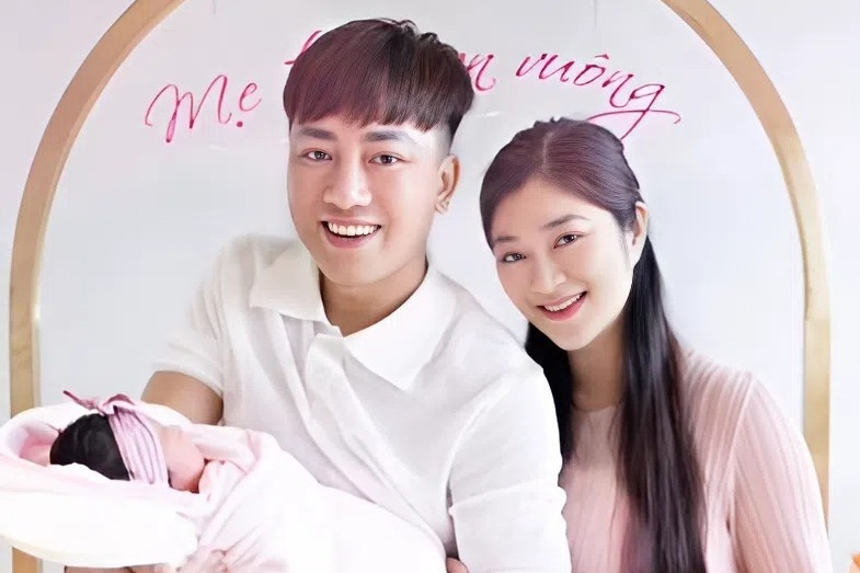 Thanh Trúc lên tiếng sau khi bị chỉ trích vì đăng ảnh chồng con