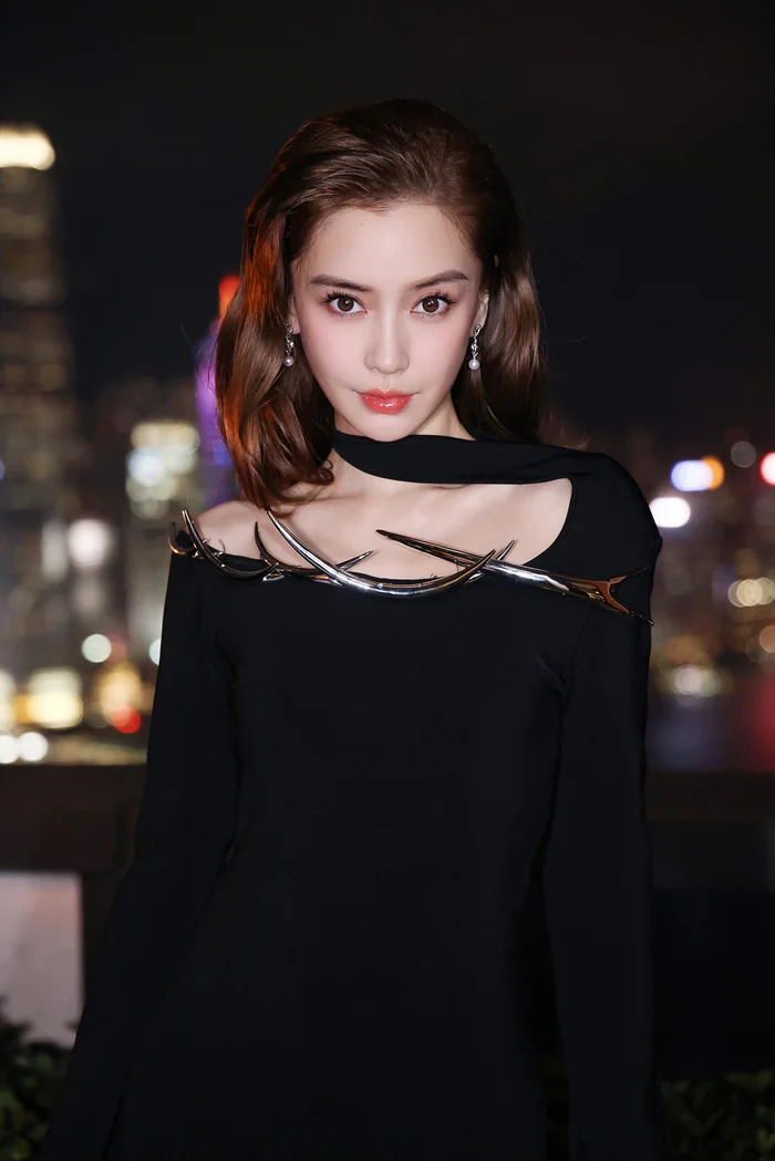  Rộ tin Angelababy được gỡ phong sát chuẩn bị tái xuất