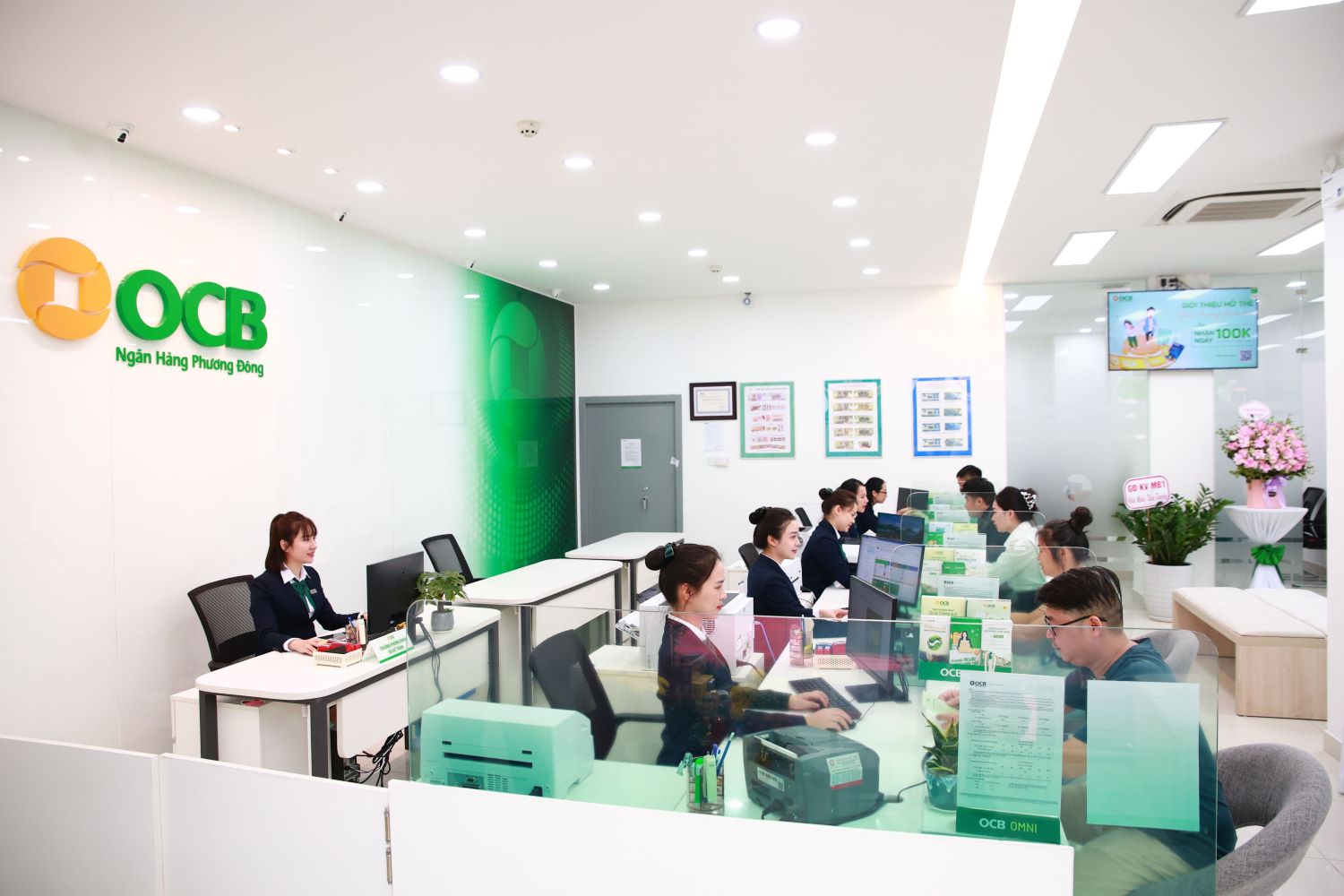 Chứng khoán OCBS báo lãi quý 22025 sụt giảm mạnh do chi phí tăng vọt