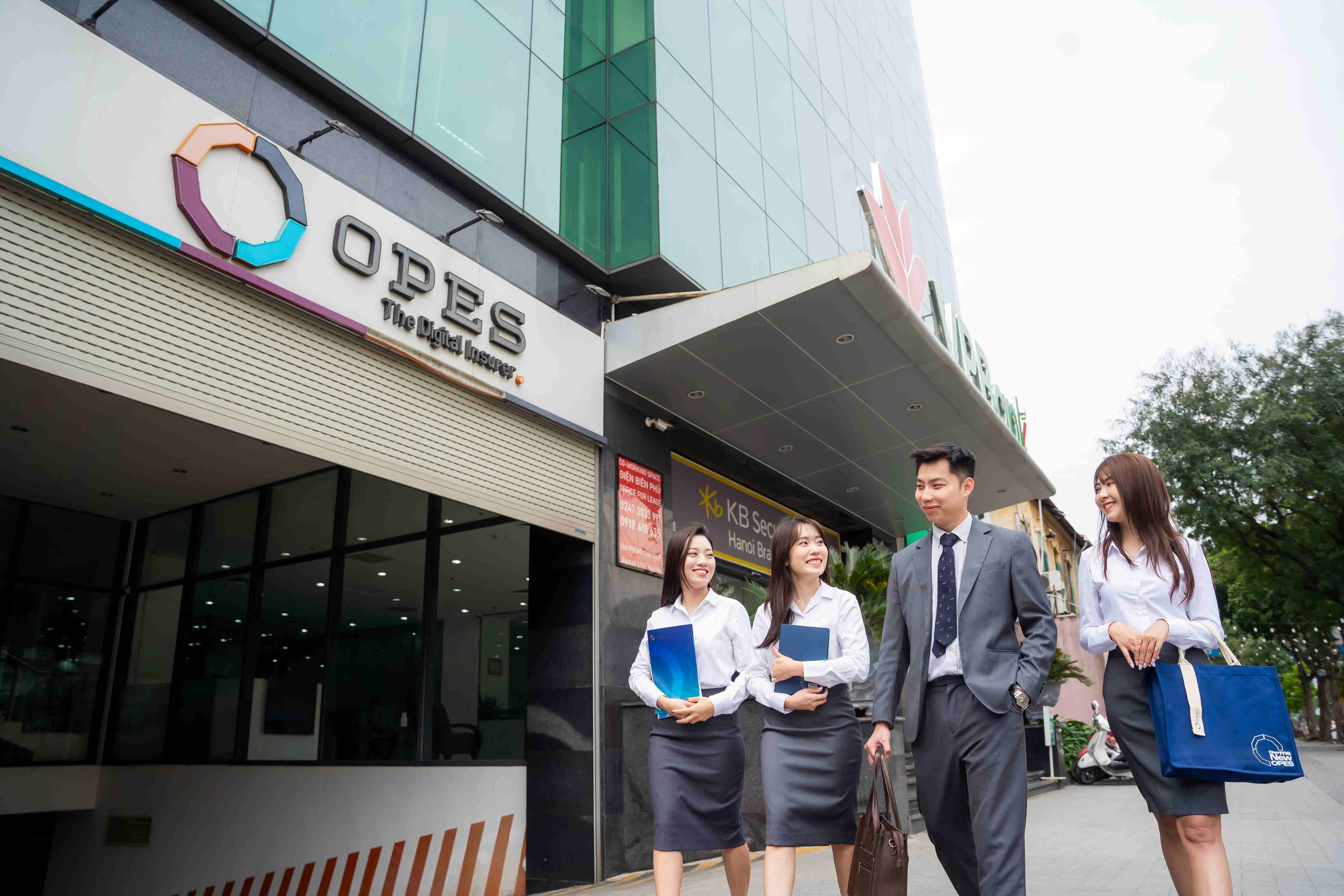 OPES đạt cú đúp tại giải thưởng quốc tế Insurance Asia Awards 2025