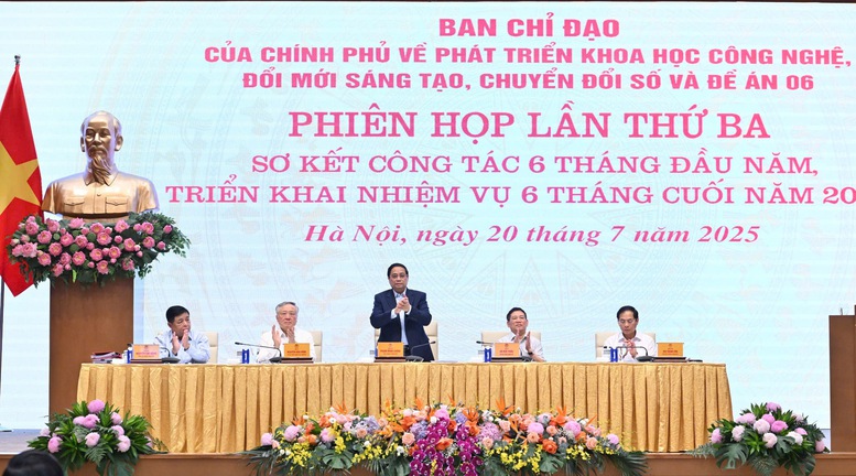 Bứt phá, táo bạo hơn nữa trong phát triển khoa học công nghệ, chuyển đổi số