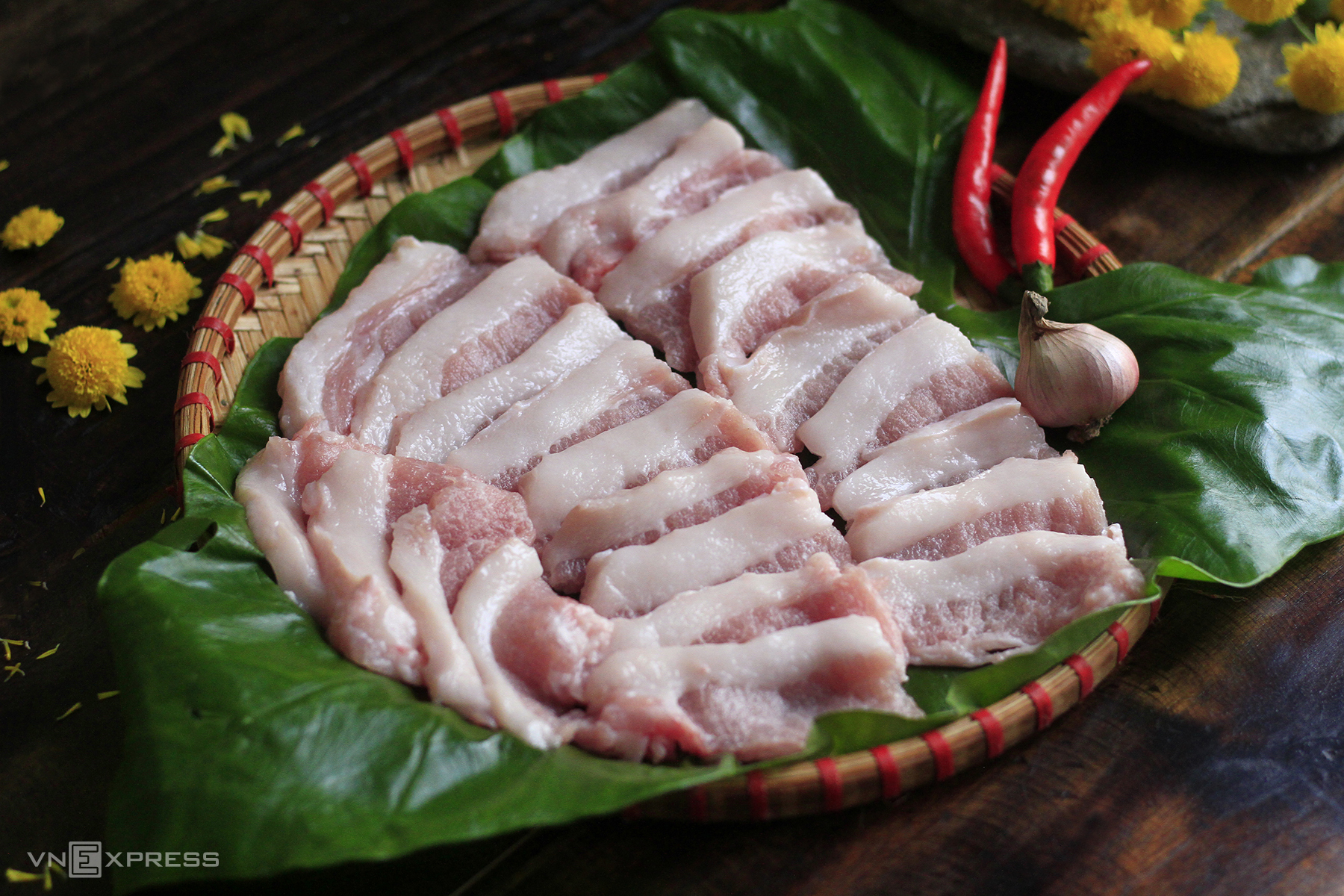 Giá thịt heo hôm nay 247 Mỡ heo được bán với giá 89.000 đồngkg