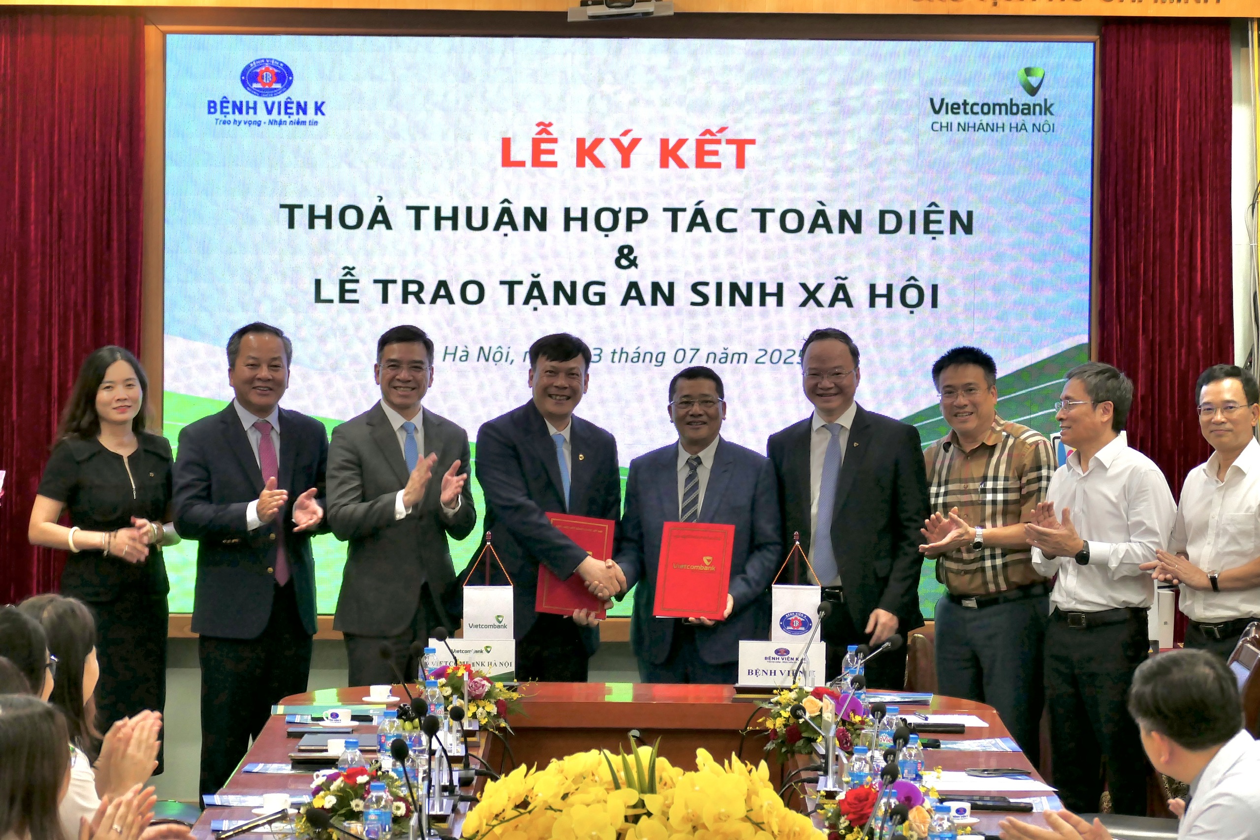 Vietcombank và Bệnh viện K ký kết hợp tác toàn diện