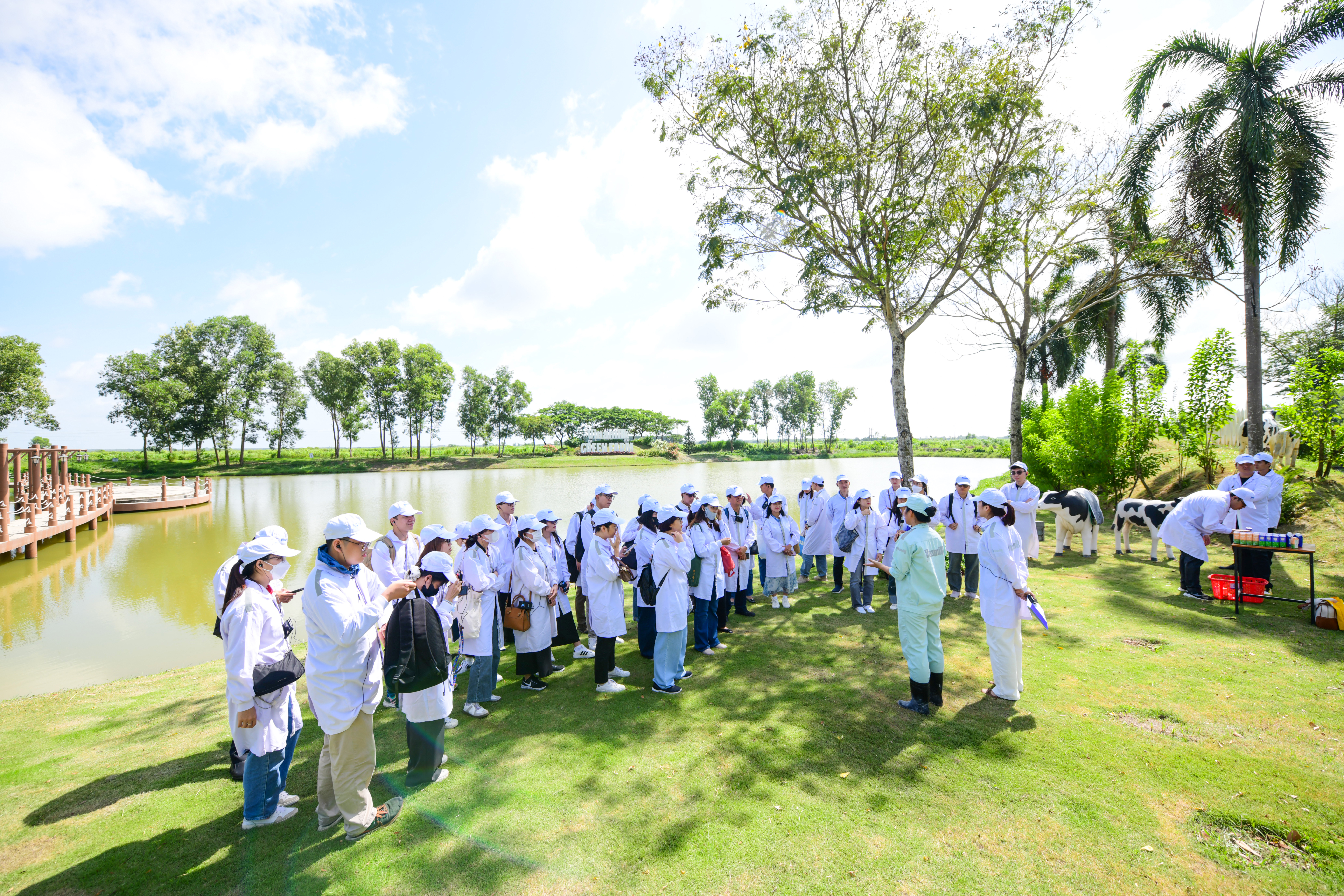 “Mở khóa tự nhiên” Vinamilk biến rào cản thành vòng tuần hoàn xanh tại trang trại sinh thái