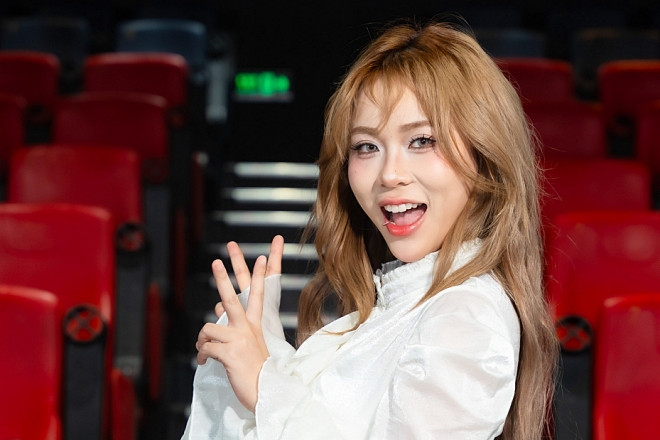 MisThy thừa nhận nhờ mối quan hệ để có vai điện ảnh đầu tay