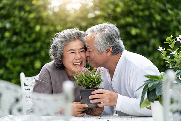 Ở tuổi 65, vợ ngã ngửa khi biết lý do chồng ngoại tình với phụ nữ ở câu lạc bộ dưỡng sinh