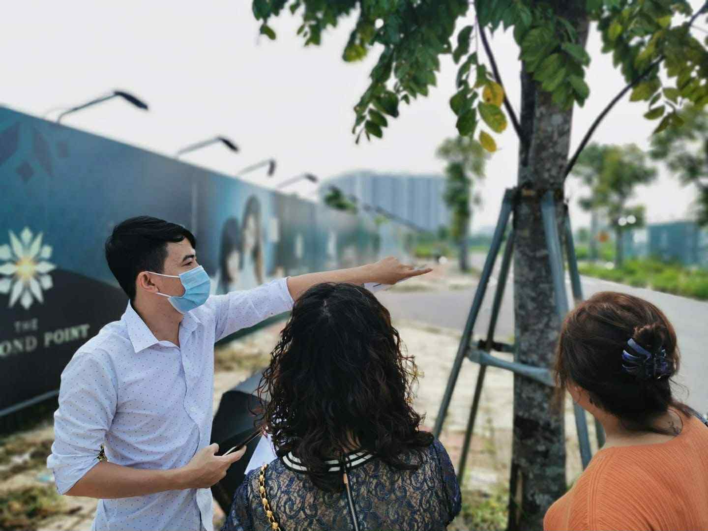 Loạn đào tạo môi giới bất động sản “Cò tay ngang” dễ tạo sốt ảo, thổi giá thị trường