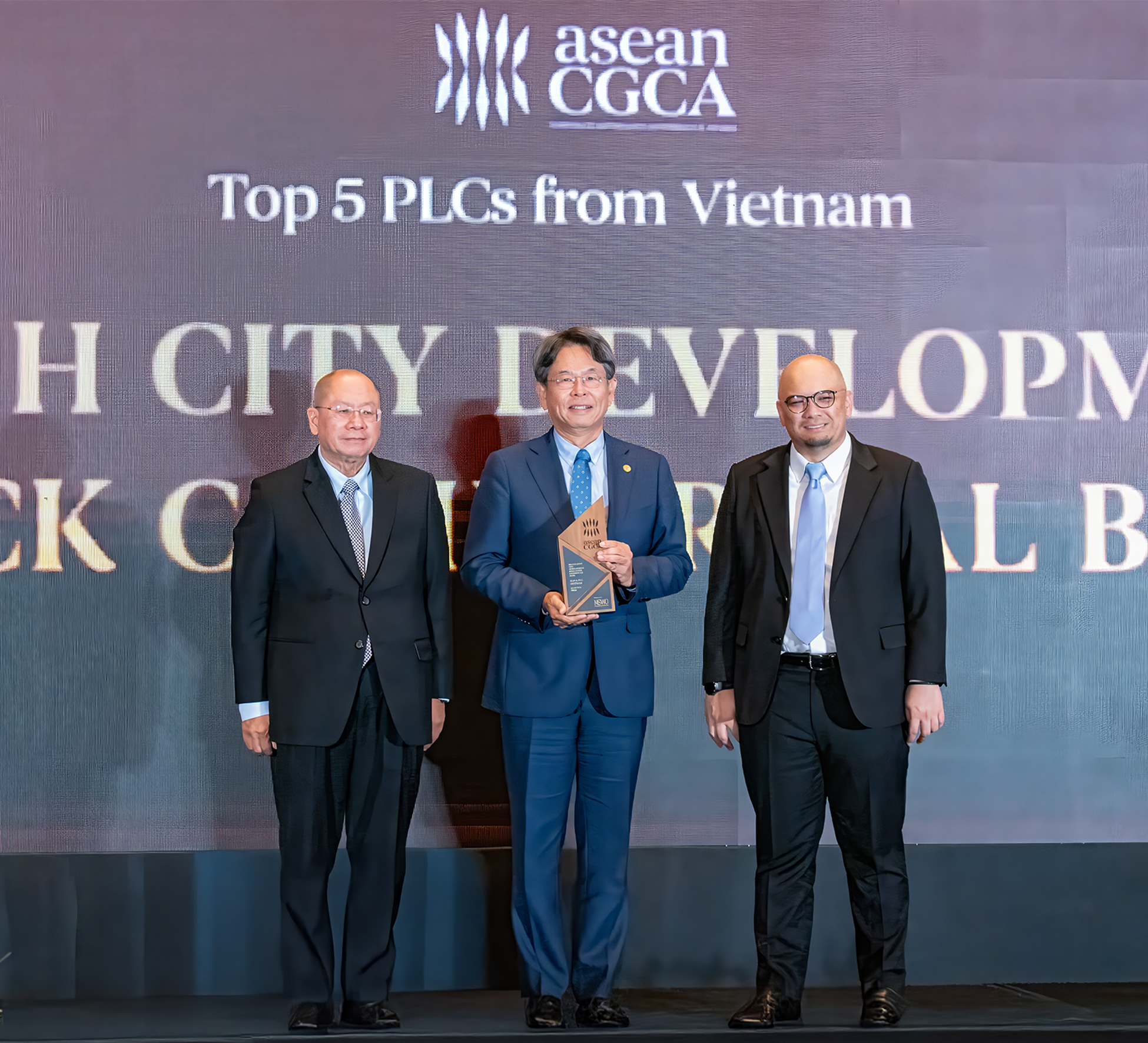 HDBank – Ngân hàng Việt được vinh danh Top 5 Quản trị chuẩn mực ASEAN 2025