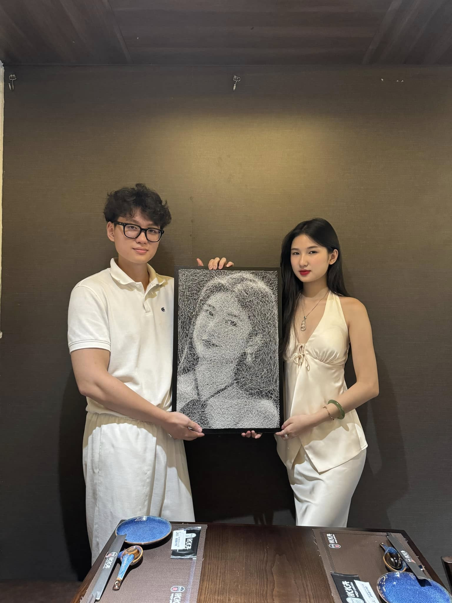 Anh trai Nàng Mơ gây tranh cãi khắp MXH khi công khai giới tính thật là ai