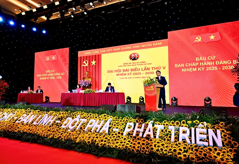 Vietcombank trong hành trình “Vượt lên thách thức - Vươn mình bứt phá - Vững bước tiên phong”