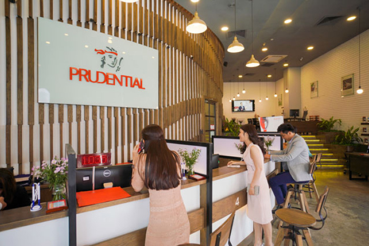 Áp tiêu chí ngoài hợp đồng để bác quyền lợi bảo hiểm, Prudential Việt Nam vi phạm nguyên tắc minh bạch