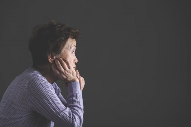 Sống với con rể 2 năm, tình cờ nghe cuộc trò chuyện của các con, hôm sau tôi để lại 200 triệu và lặng lẽ về quê