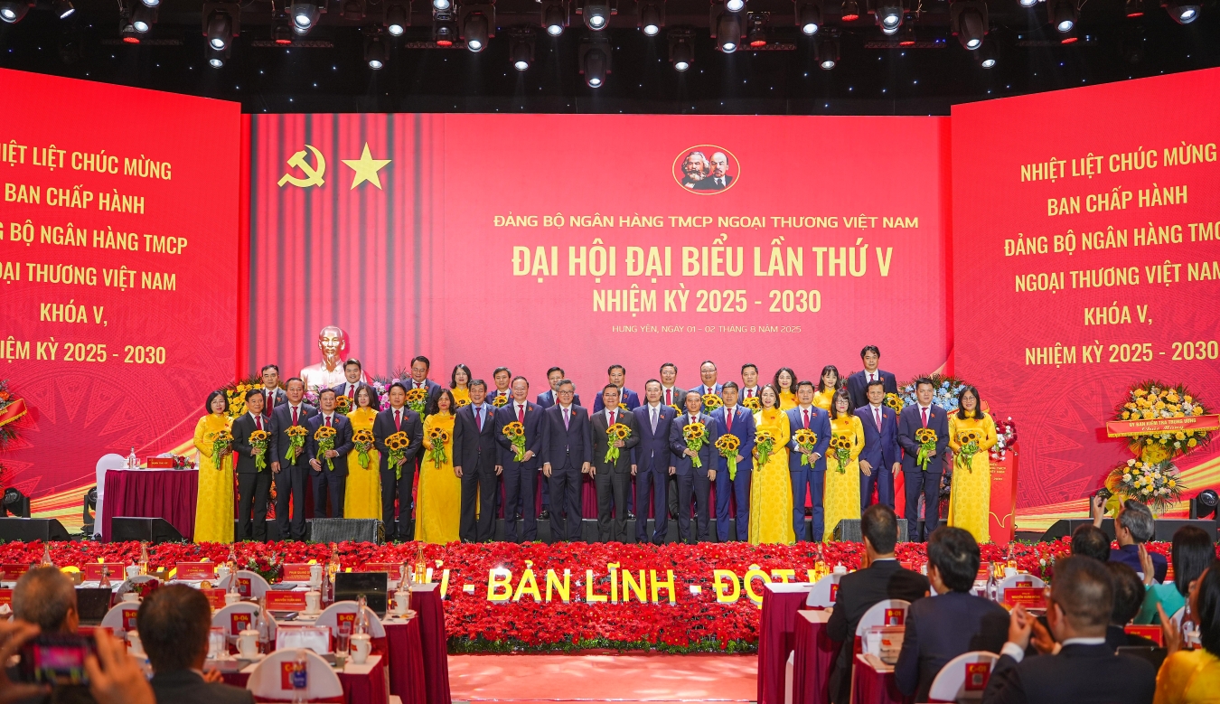 Đại hội đại biểu Đảng bộ Vietcombank lần thứ V, nhiệm kỳ 2025 – 2030 Tiếp tục giữ vai trò “sếu đầu đàn”, dẫn dắt, tiên phong hiện thực hóa các mục tiêu phát triển đất nước