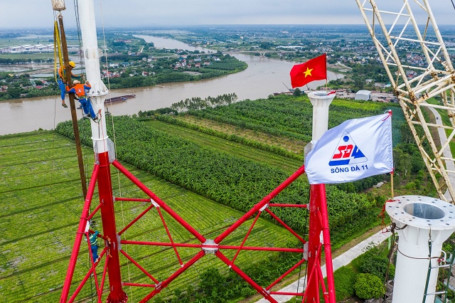 Sông Đà 11 (SJE) báo lãi 6 tháng giảm gần 23%, nợ vay vượt 1.350 tỷ đồng