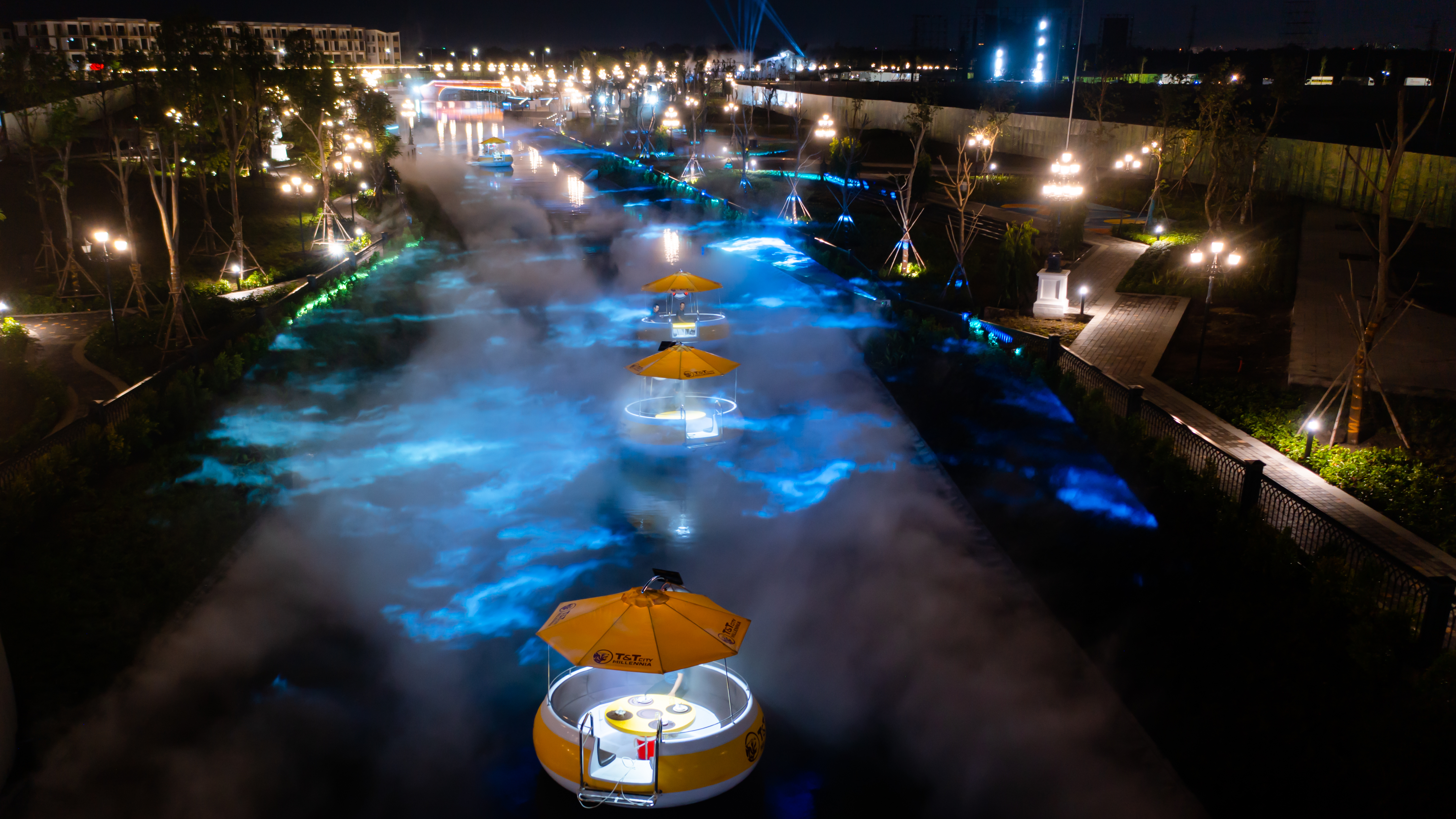 Vẻ đẹp siêu thực trên Dòng sông Ánh sáng TT City Millennia