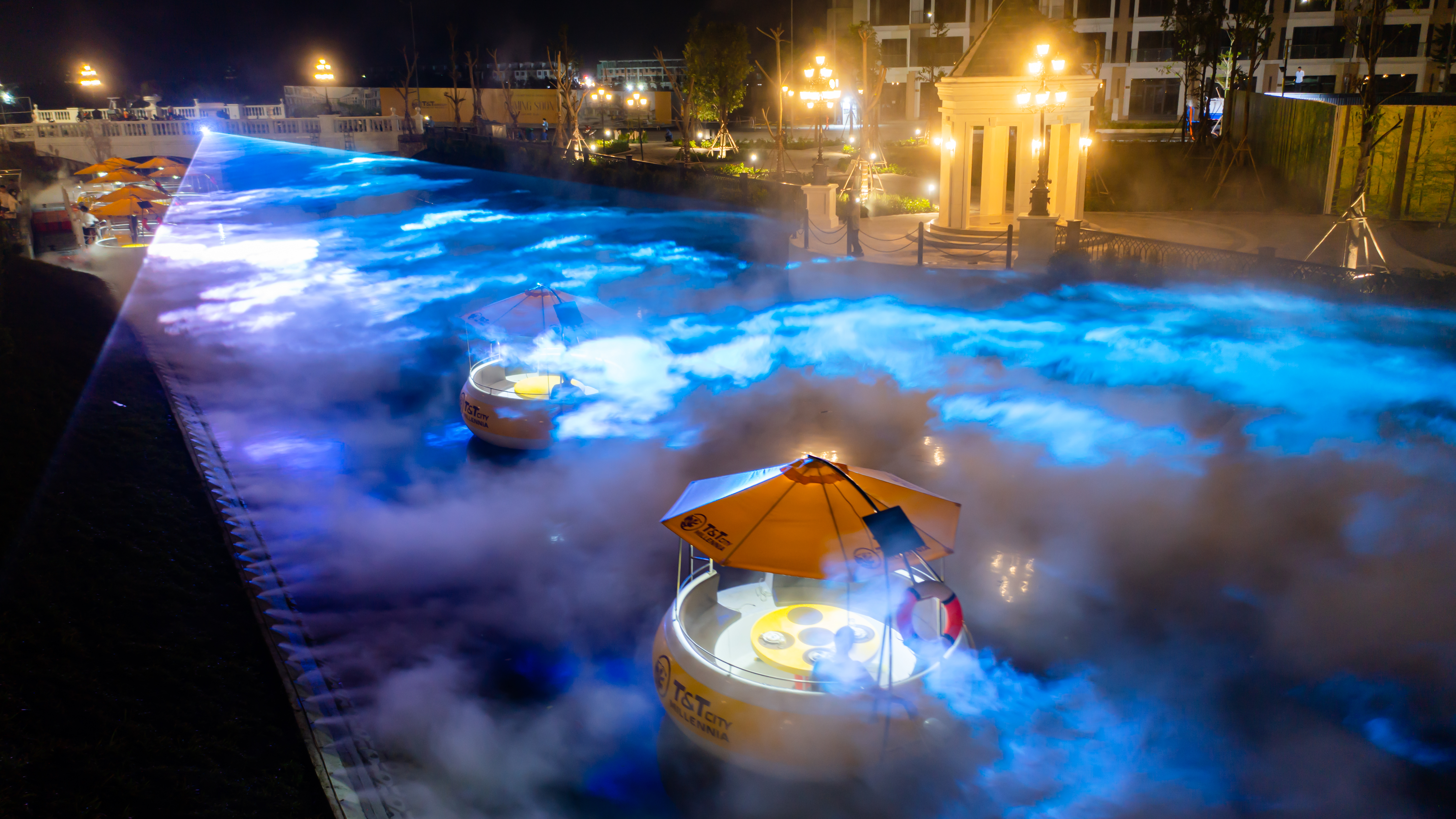 Vẻ đẹp siêu thực trên Dòng sông Ánh sáng TT City Millennia