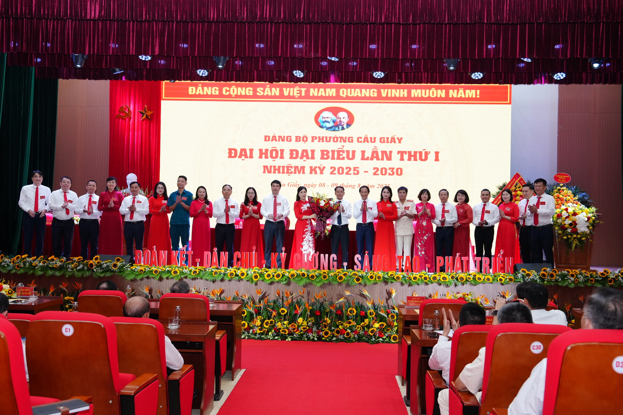 Đại hội Đảng bộ phường Cầu Giấy lần thứ I, nhiệm kỳ 2025 - 2030 thành công tốt đẹp