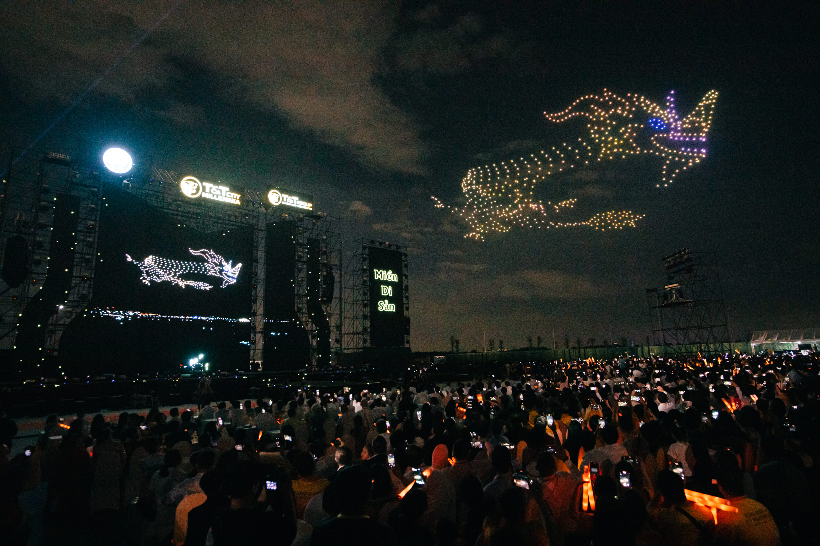 Mãn nhãn màn trình diễn drone lớn nhất từ trước tới nay tại Tây Ninh