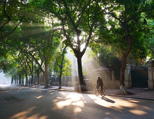 Dự báo thời tiết hôm nay 128 Miền Bắc nắng nóng, chiều tối có mưa vài nơi