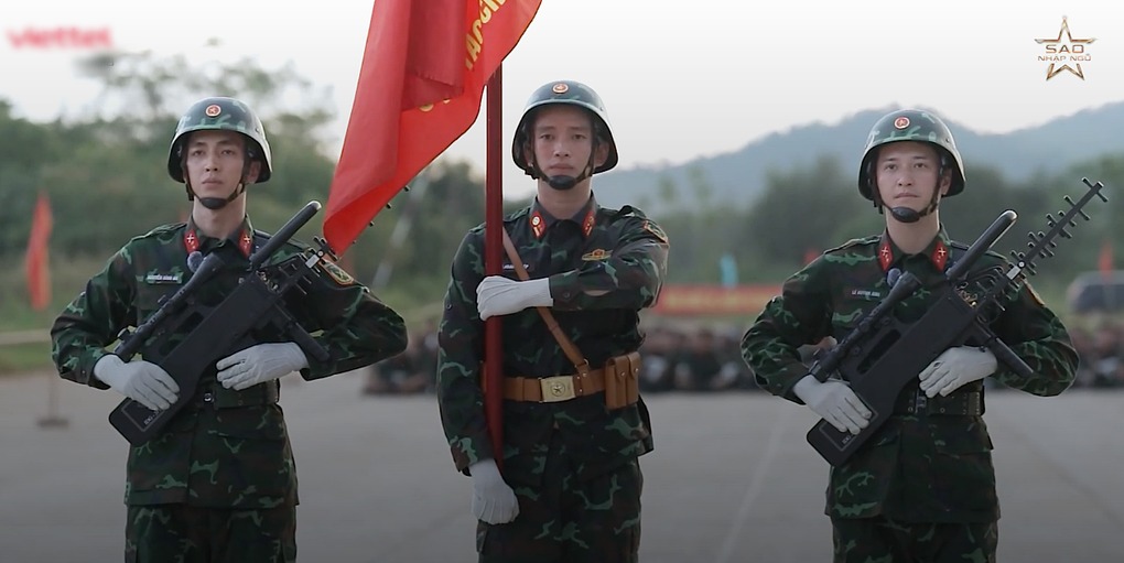 Rò rỉ hình ảnh chiến sĩ Lê Hoàng Hiệp ở Sao Nhập Ngũ, phát sốt diện mạo tuyệt đối điện ảnh