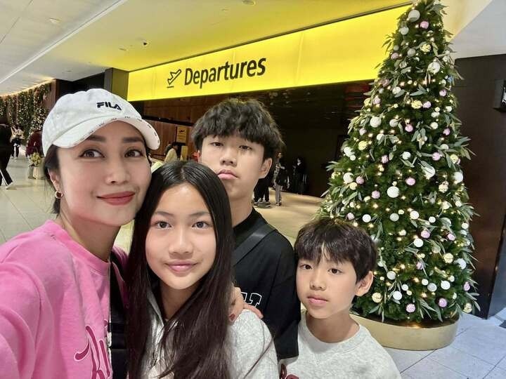 Học phí gây choáng của 3 con nhà ỐC Thanh Vân