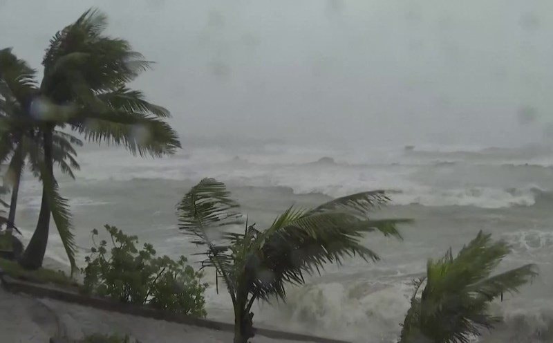 Dự báo thời tiết 258 Bão số 5 gây mưa lớn, gió giật mạnh