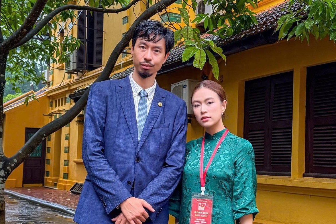 Hoàng Thùy Linh công khai ảnh cùng Đen Vâu sau tin kết hôn, có con