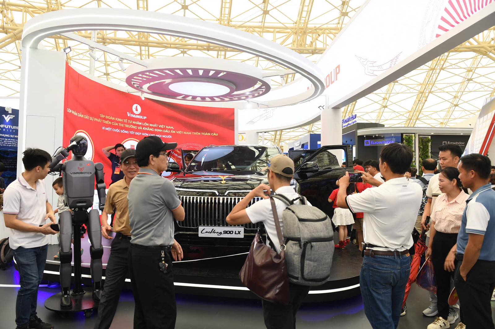 Vingroup ghi dấu ấn kiến tạo tại Triển lãm Thành tựu đất nước 80 năm Hành trình Độc lập – Tự do – Hạnh phúc