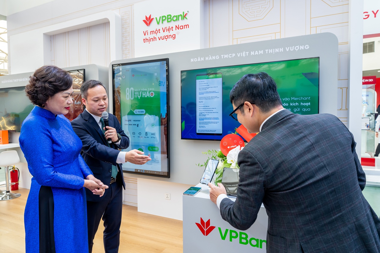 Thanh toán không chạm của VPBank Điểm nhấn tiêu biểu trong ngành ngân hàng