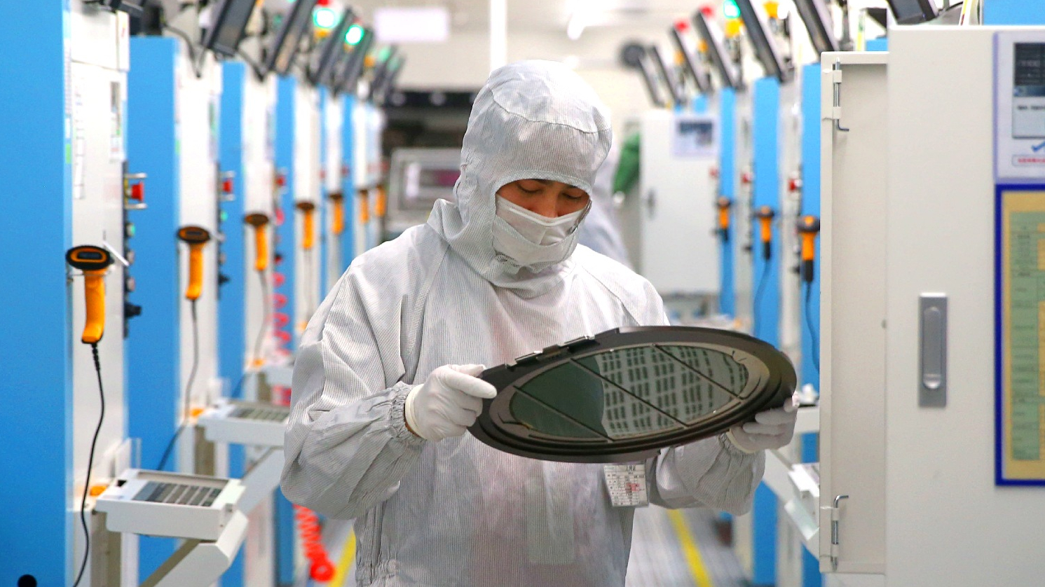 Nghị định mới nhằm chi tiết hóa Luật Hóa chất Giải pháp toàn diện cho ngành công nghiệp trọng điểm