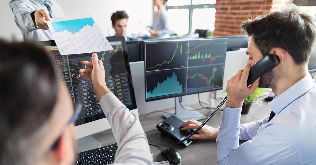 Khối ngoại bán ròng kỷ lục Cơ hội tái cấu trúc thị trường chứng khoán Việt Nam