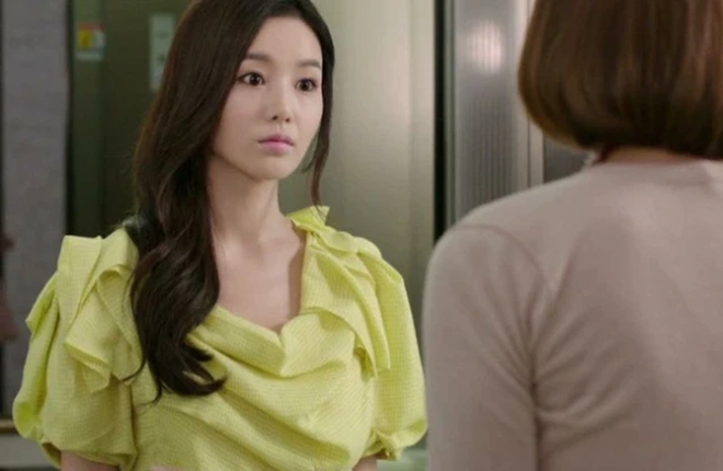 Mẹ chồng chăm lo, vun vén cho nhà anh trai nhưng lúc ốm đau lại đưa về nhà tôi, bắt tôi nghỉ việc chăm mẹ