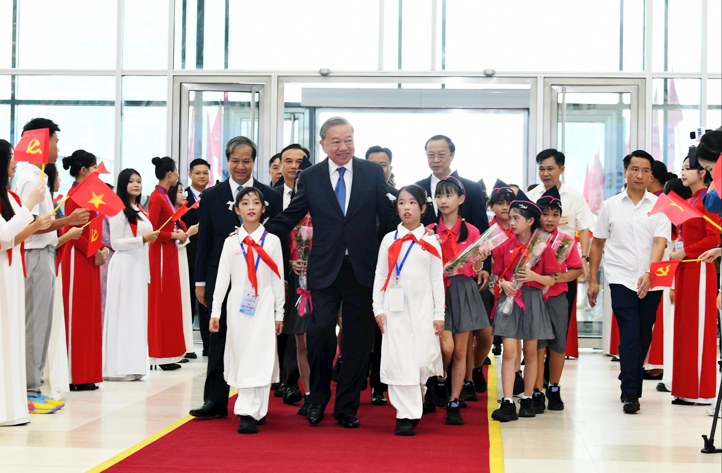 Tổng Bí thư Tô Lâm dự lễ khai giảng năm học 2025-2026 kỷ niệm 80 năm truyền thống ngành giáo dục 