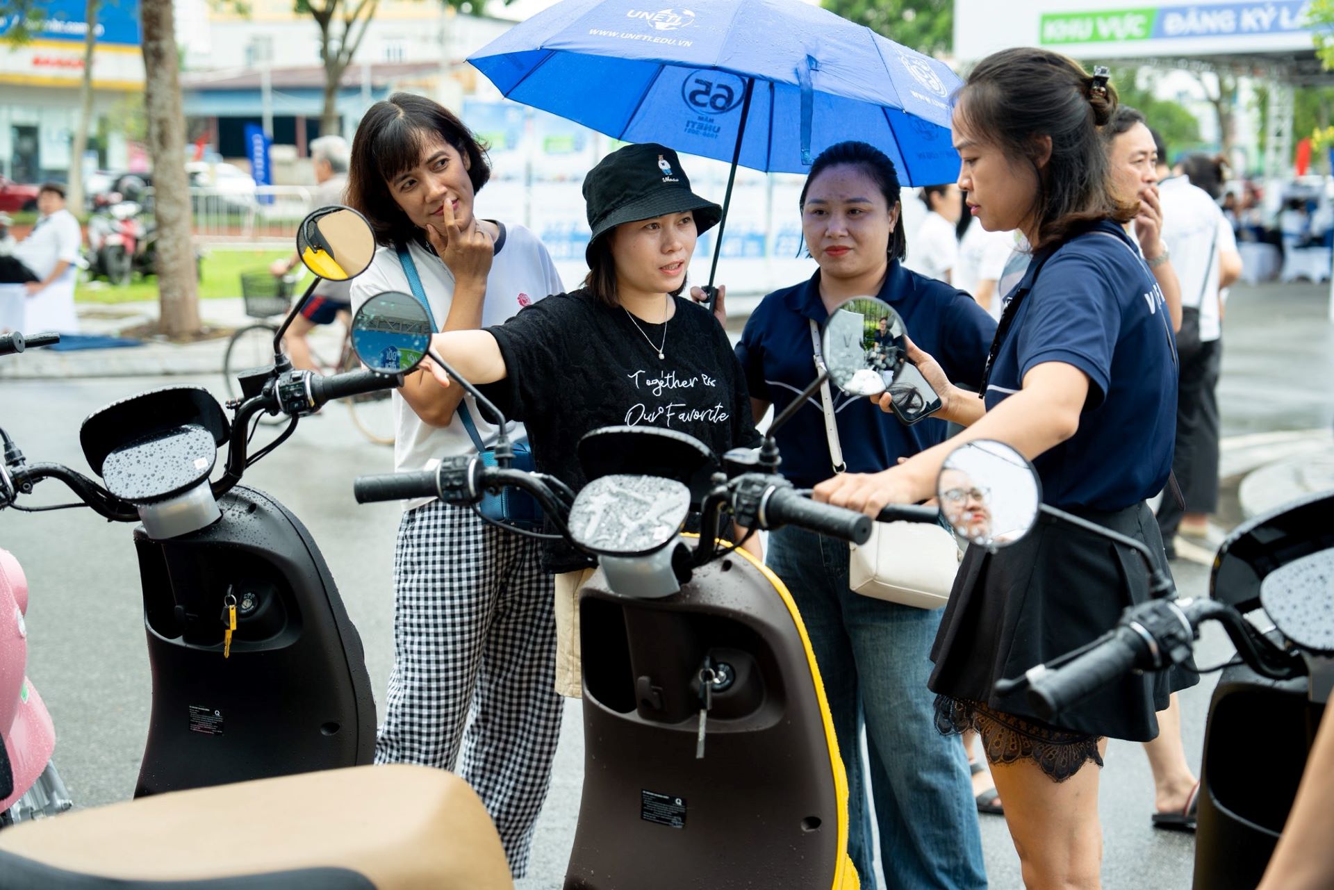  VinFast Motio – Xe máy điện “tiện tứ bề” giá chỉ 12 triệu đồng