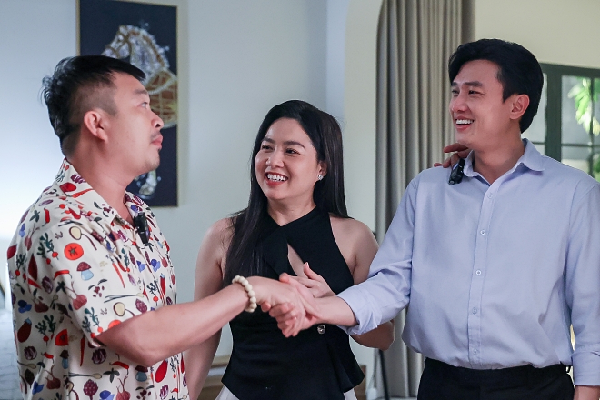 Diễn cảnh tình tứ với Quốc Trường, Lê Khánh bất ngờ gọi điện ‘báo cáo’ chồng