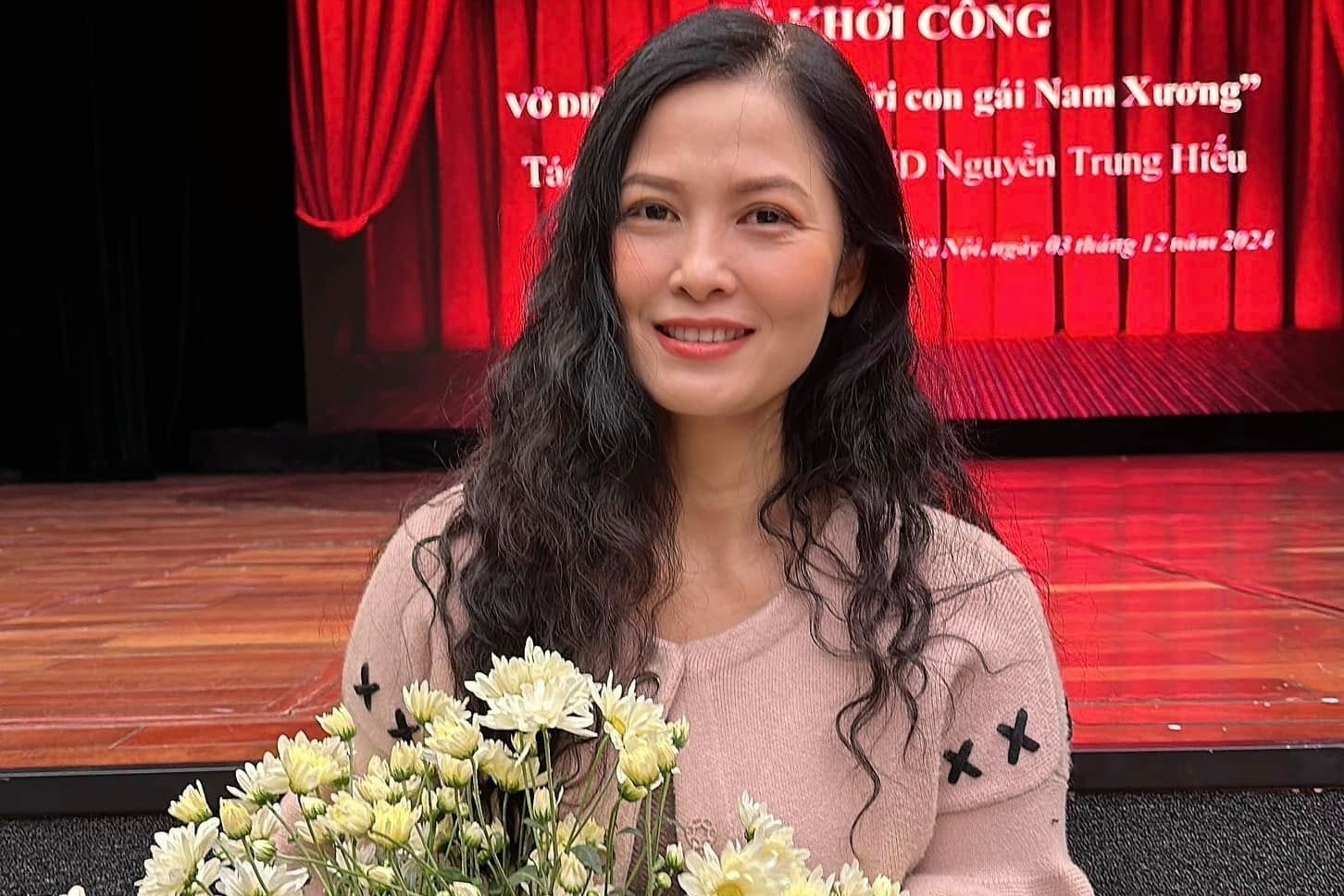 Nữ diễn viên Mưa Đỏ đáp trả bình luận xinh mà bị chồng bỏ thì có vấn đề