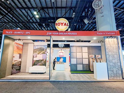 Hoàng Gia (RYG) Doanh thu tăng 25% nhưng lợi nhuận ròng lao dốc 65%
