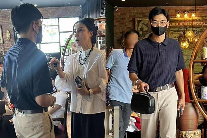 Tổng tài sai nhân viên hành hung nhân viên quán cà phê lộ dấu hiệu tinh thần bất ổn