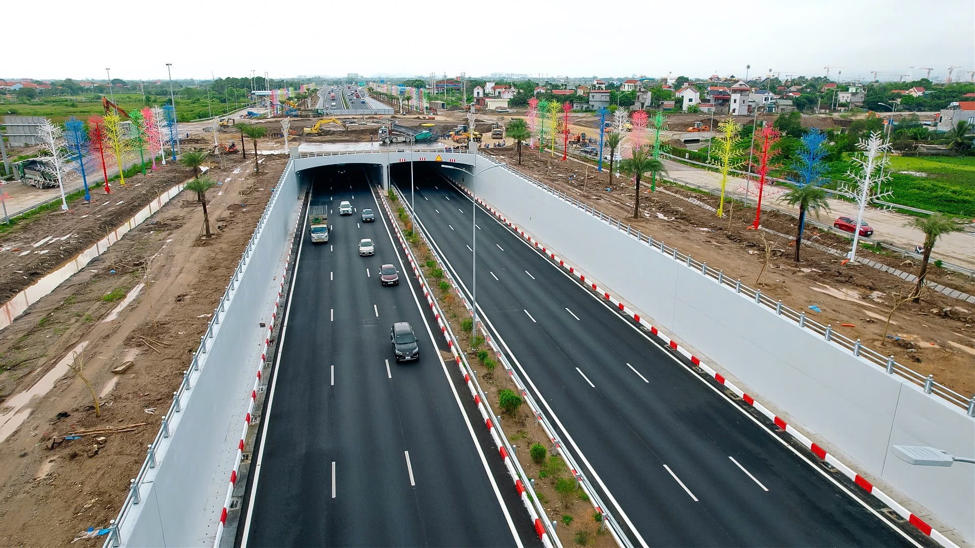 Hạ tầng bứt tốc từng ngày, cửa ngõ Nam Hà Nội định hình diện mạo mới